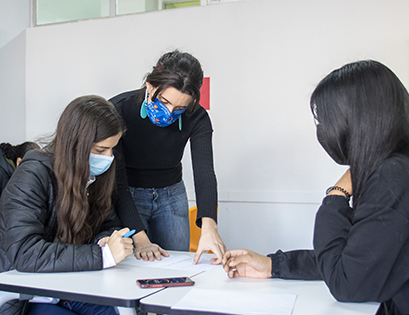 El objetivo de las becas es crear un sistema más equitativo para todos los niños y niñas del país.