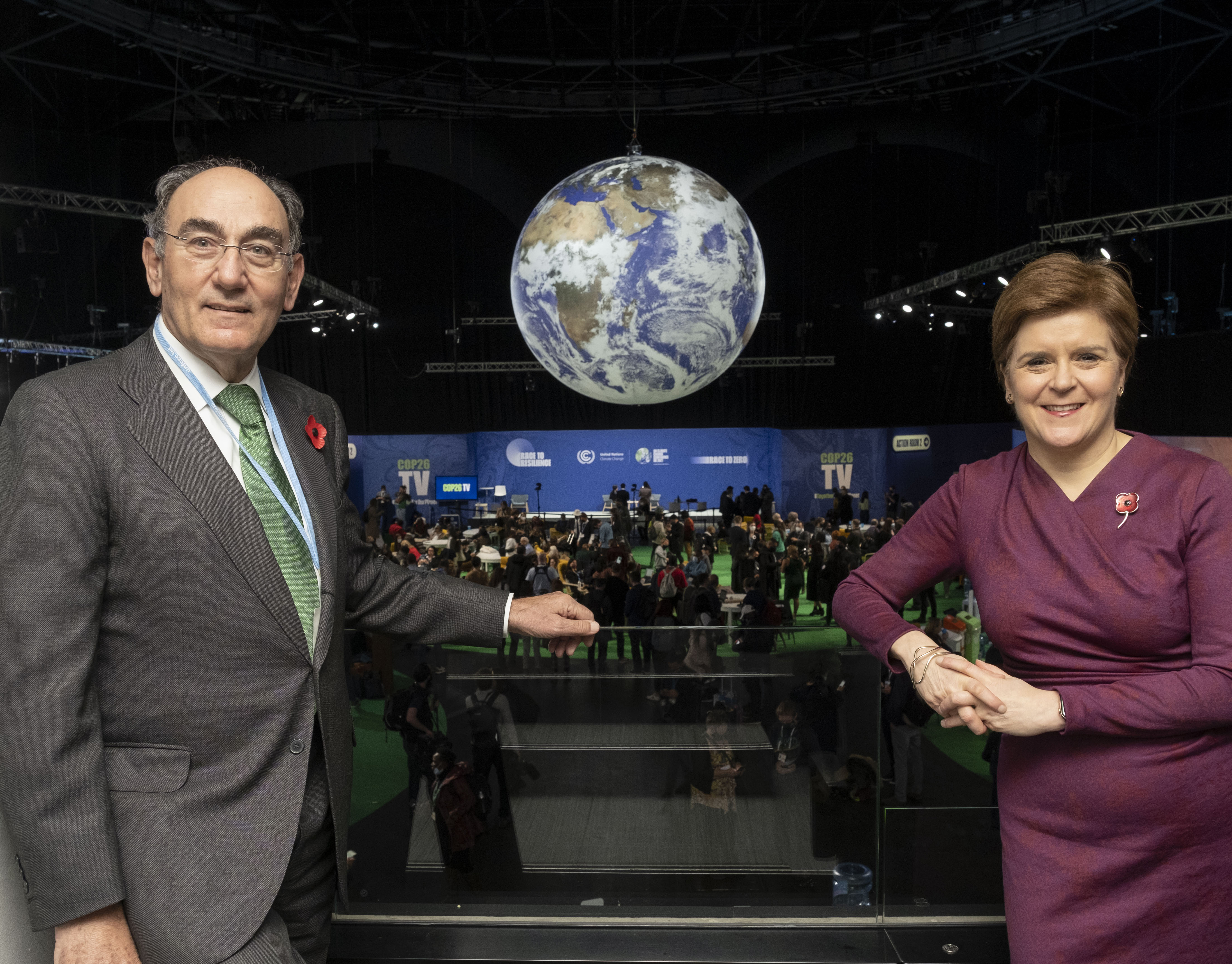 Ignacio Galán y la primera ministra de Escocia