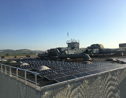 Painéis fotovoltaicos em Villafranca del Penedés