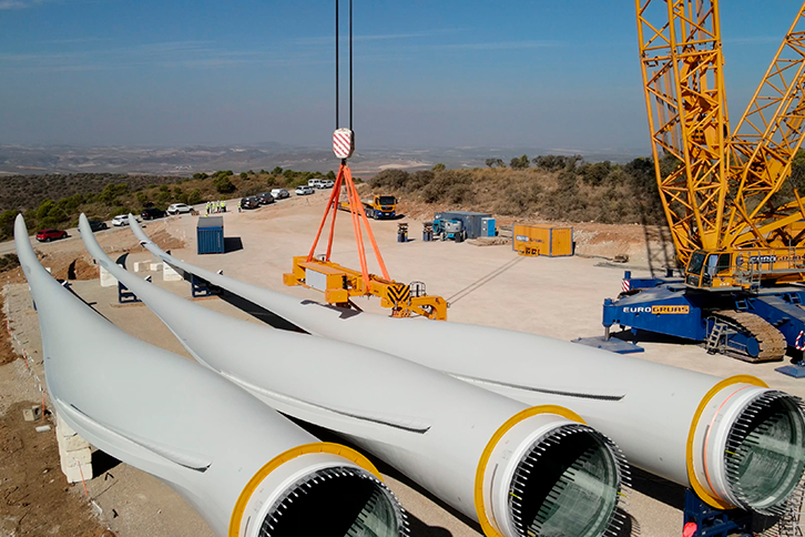 Wind turbine blade