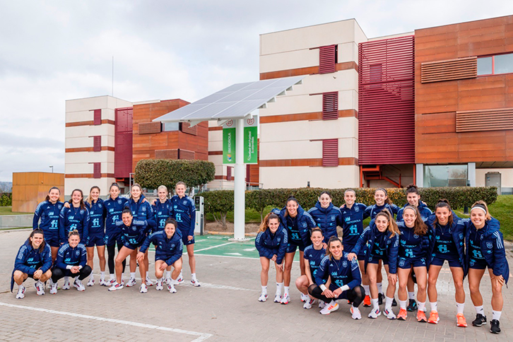 La Ciudad del Fútbol Sostenible se encuentra en las instalaciones de concentración de las selecciones españolas de fútbol en Las Rozas, Madrid.