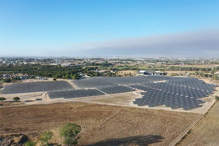 Imagem da central fotovoltaica em Conde