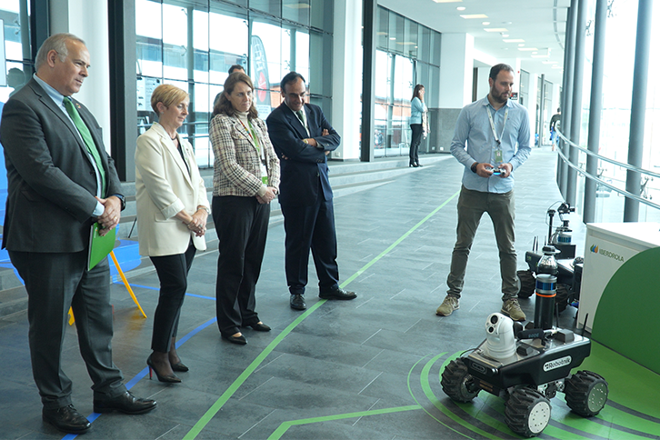 Demonstration of a robot at Innovation Week