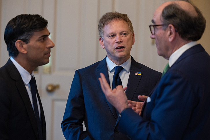 Ignacio Galán, presidente de Iberdrola; Rishi Sunak, Primer Ministro británico y Grant Shapps, Secretario de Seguridad Energética de Reino Unido
