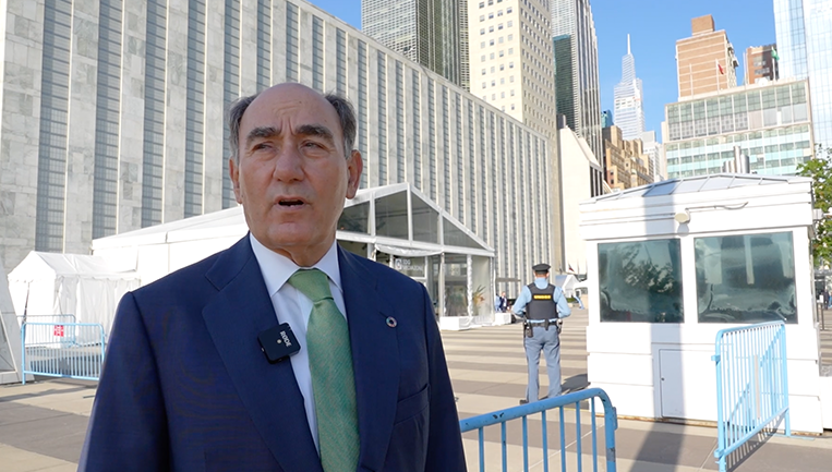 Ignacio Galán speaks at the UN