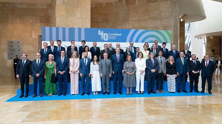 The 40th anniversary of ConfeBask was celebrated at the Guggenheim Museum in Bilbao.