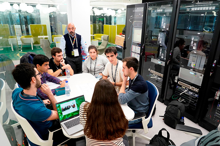 Young students at the Global Smart Grids Innovation Hub in Bilbao.