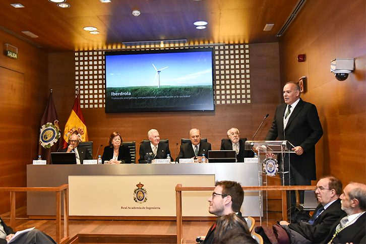Mario Ruiz Tagle, CEO da Iberdrola España, recebe prêmio da RAI