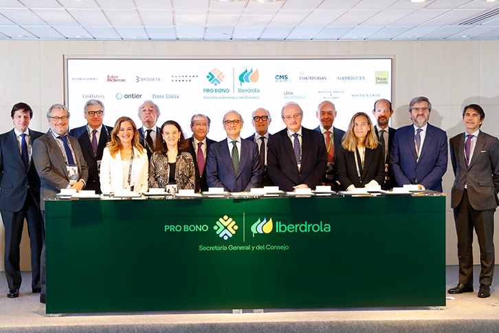 The alliance was materialised at a ceremony in the presence of Iberdrola's Secretary General and Board and the managing partners of Allen & Overy, Baker McKenzie, Broseta, Clifford Chance, CMS Albiñana & Suárez de Lezo, Cuatrecasas, Garrigues, Hogan Lovells, Linklaters, Ontier, Pérez - Llorca, Uría Menéndez, Watson Farley & Williams and White &Case.