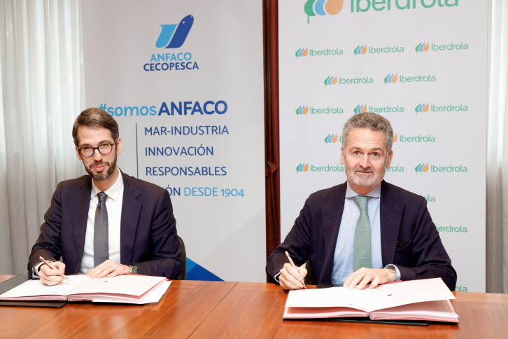 Assinatura entre a ANFACO-CECOPESCA e a Iberdrola.