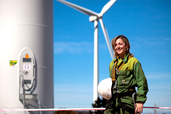 A Iberdrola realiza várias iniciativas para apoiar o desenvolvimento profissional das mulheres nas áreas STEM.