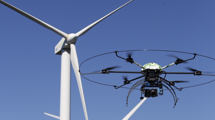 Drone inspection: maintenance and inspection of wind -