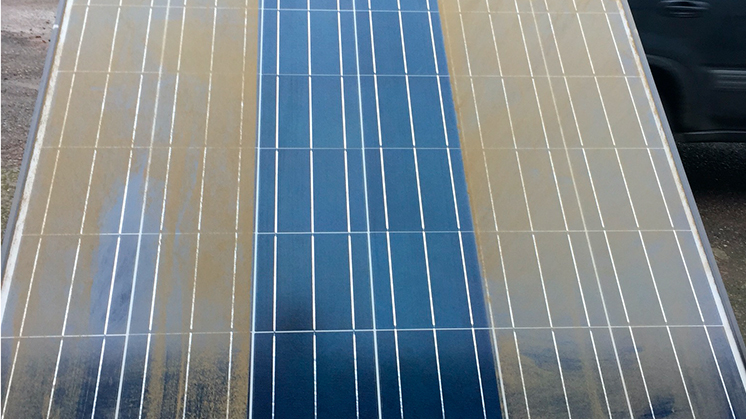 Comparativa de un panel solar sin y con recubrimiento MoreSun.