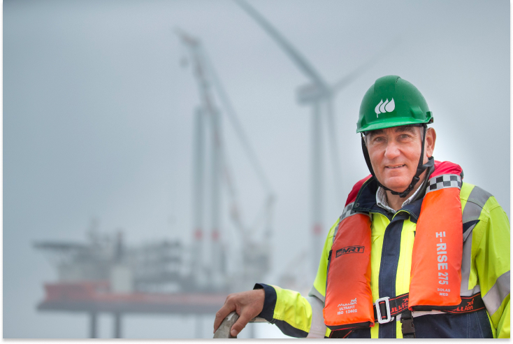 Ignacio Galán, presidente de Iberdrola, en un parque eólico marino.