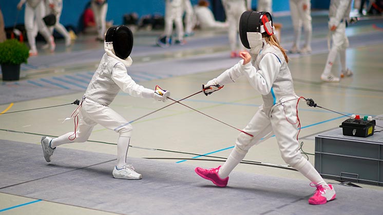 Esgrima femenina.