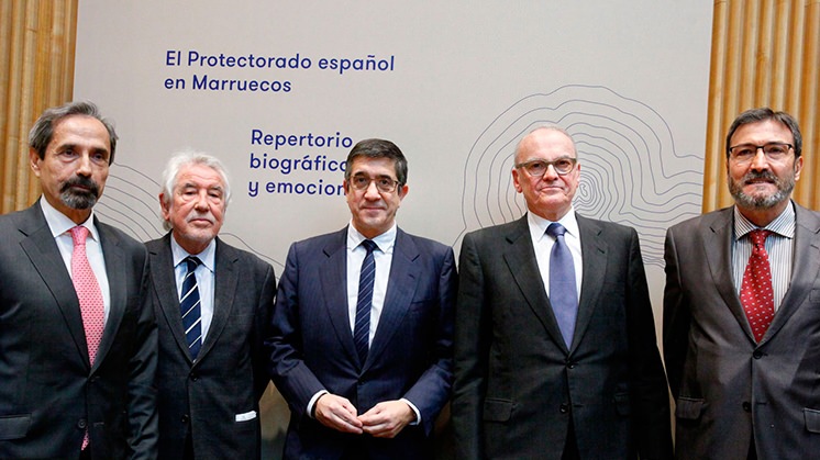 From left to right: Pedro Bofill, Manuel Núñez, Patxi López, Julián Martínez-Simancas and Fernando Sanz.