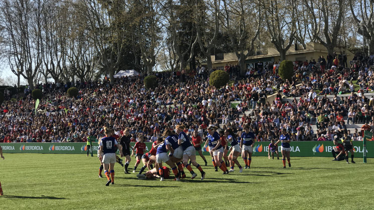 The 8,900 people who turned up to watch the game were the biggest crowd ever to watch a women's rugby match in Spain.