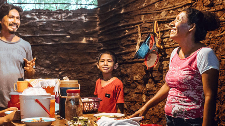 'Lights of Hope' brings electricity to Pochutla, on the coast of Oaxaca.