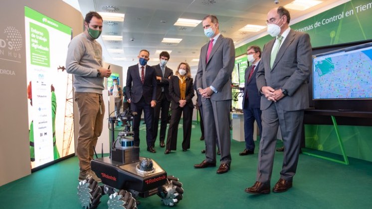 King Felipe VI visits the Iberdrola technology centre in Bilbao that will define the electricity grids of the future.