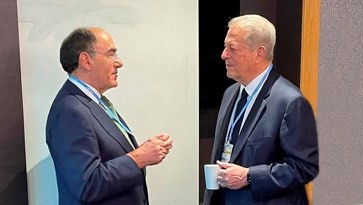 Ignacio Galán, presidente da Iberdrola, com Al Gore.
