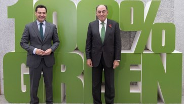 Ignacio Galán, chairman of Iberdrola, with Juan Manuel Moreno.