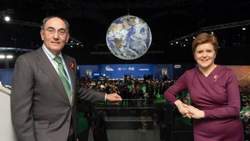 Ignacio Galán, presidente da Iberdrola, com Nicola Sturgeon.