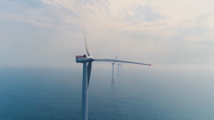 The first floating offshore wind farm in Spain (spanish version).