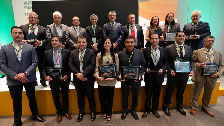 Fornecedores premiados no México durante a cerimônia de 2019.