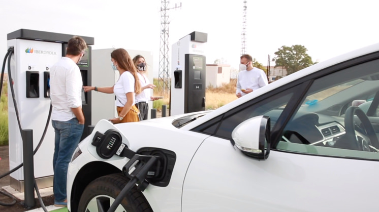 We traveled from Madrid to Huelva by electric car.