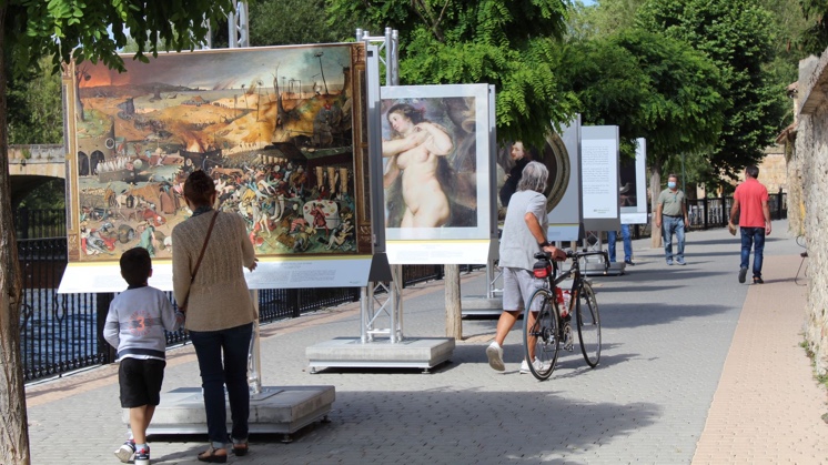 Exhibition The Museo del Prado in the streets in Aguilar de Campoo.