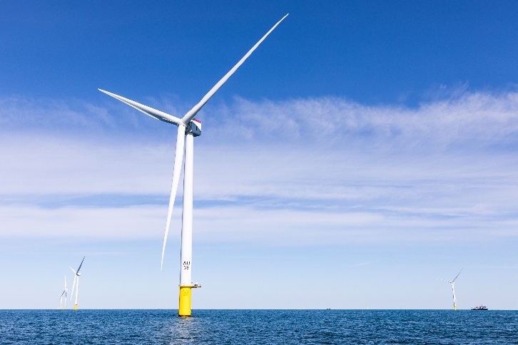 A instalação já fornece energia limpa suficiente para abastecer mais de 64.000 residências e empresas.