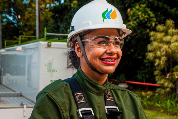 In total, the Electricians School has already trained more than 6,000 people.