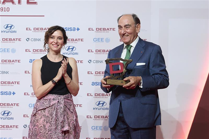 “What makes a company great are its values,” says Ignacio Galán upon receiving the Award for the Promotion of Spain