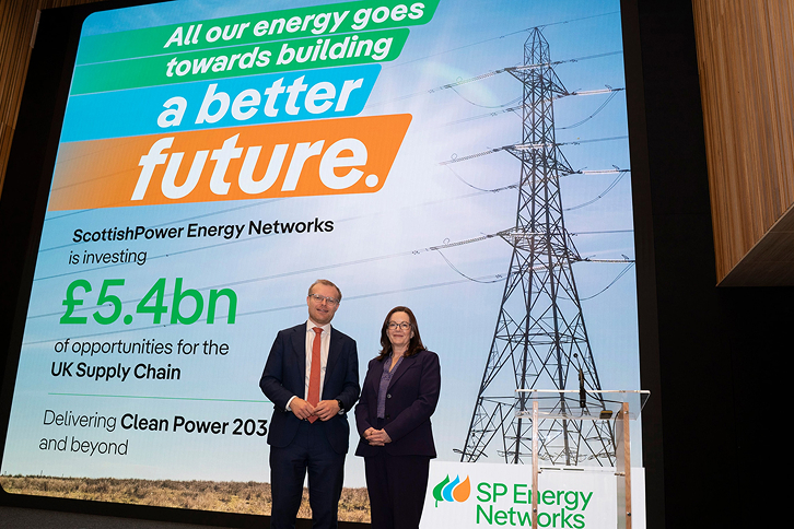 SP Energy Networks launches £1.4bn investment to support Government’s Clean Power 2030 Mission: Energy Minister, Michael Shanks and SP Energy Networks CEO, Nicola Connelly, at ScottishPower Headquarters.