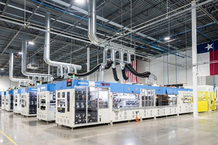 Photo: New SEG Solar factory in Houston, where more than 200,000 solar modules were assembled for Avangrid’s Tower Solar project. Credit: SEG Solar