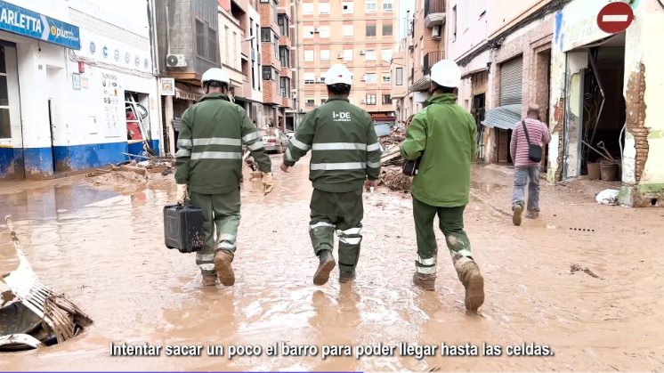 Video tribute to the essential work of i-DE operators during the cold drop in Valencia (in Spanish)