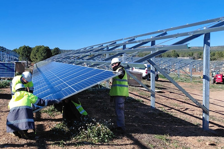 Iberdrola builds its first photovoltaic plants in the Valencian Community in Spain