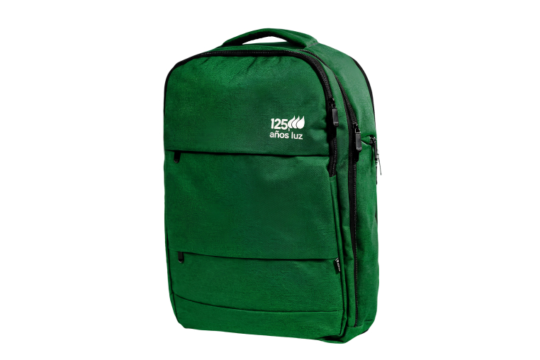 Mochila-bolsa de viaje de color verde con el logo de Iberdrola 125 aniversario