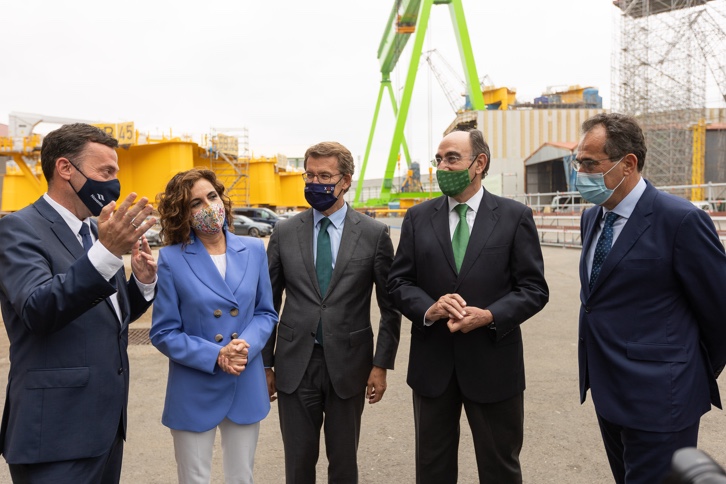 Presidente de Navantia, Ricardo Dominguez;  presidente de Iberdrola, Ignacio Galán;  presidente de Windar, Orlando Alonso; el presidente de la Xunta de Galicia, Alberto Núñez Feijóo; y ministra de Hacienda y Función Pública, María Jesús Montero.