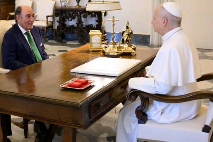 León XIV e Ignacio Galán durante la audiencia este viernes