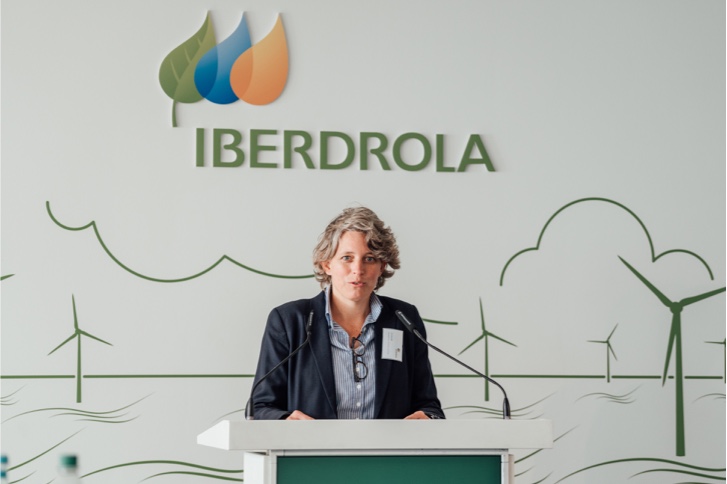 Iberdrola and the port of Sassnitz sign the lease agreement for the new operations and maintenance building that will serve the Baltic Eagle offshore wind farm.