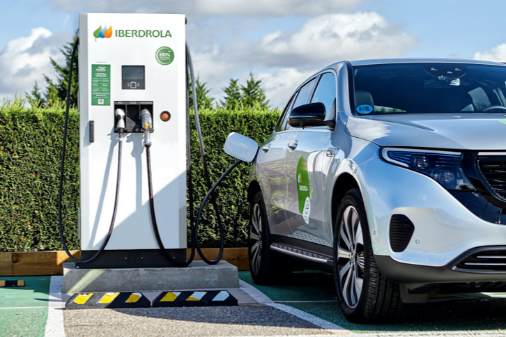 Iberdrola to electrify Leroy Merlin shop car parks in Spain.