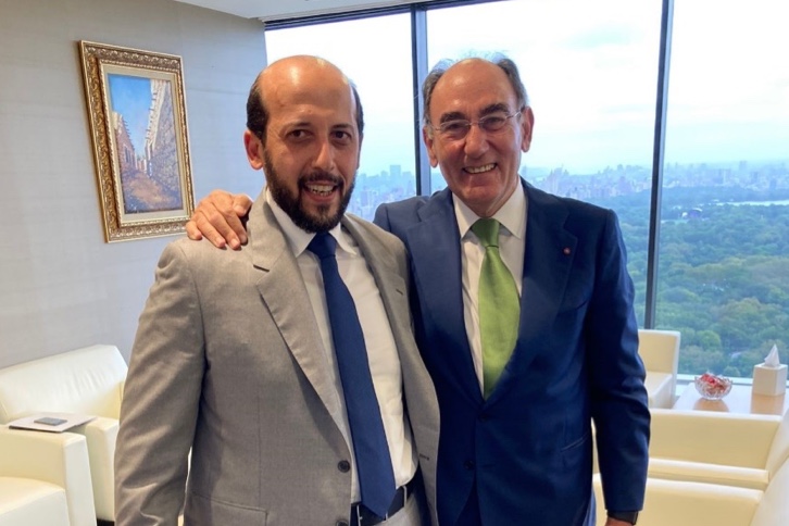 Mansoor bin Ebrahim Al Mahmoud, CEO de Qatar Investment Authority, e Ignacio Galán, presidente del grupo Iberdrola, durante su encuentro en Nueva York.