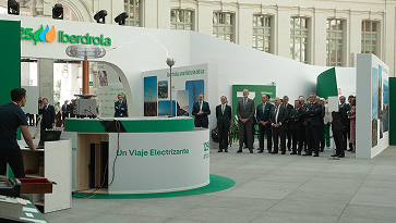 S.M. el Rey inaugura la exposición 