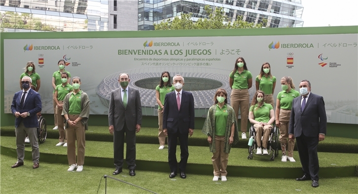 El presidente de Iberdrola, Ignacio Galán, acompañado del embajador de Japón, Hiramatsu Kenji; el presidente del Comité Olímpico Español, Alejandro Blanco; y el presidente del Comité Paralímpico Español, Miguel Carballeda, han dado la bienvenida a once deportistas que representarán a España en los Juegos Olímpicos y Paralímpicos de Tokio 2021