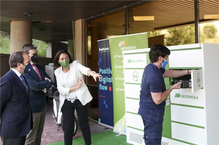 Raquel Blanco,  directora global de Smart Mobility de Iberdrola; Borja Carabante, delegado del área de gobierno de Medio Ambiente y Movilidad del Ayuntamiento de Madrid; Timo Buetefisch, CEO de COOLTRA, y Francisco Javier Martínez,  director de Energía, Utilities e Industria de Inetum