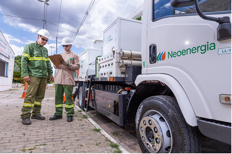 Neoenergia y el BEI firman un préstamo verde de 857 millones de reales, con garantía de Cesce, para modernizar las redes eléctricas en Brasil