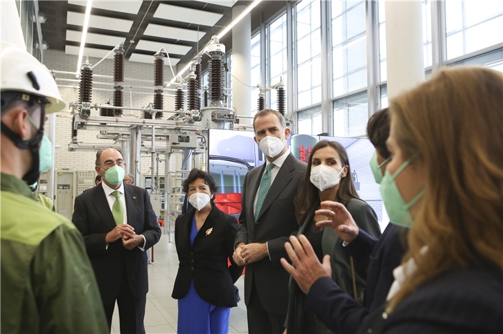 SSMM los Reyes, acompañados de Ignacio Galán, visitan el Campus de Innovación y Formación de Iberdrola