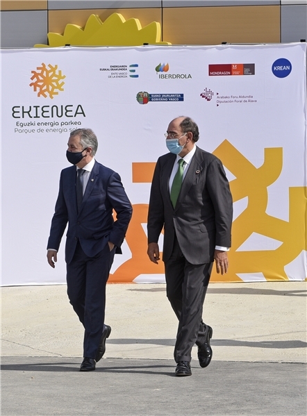 Iberdrola, Grupo Mondragon, la Diputación Foral de Álava y el EVE construirán la mayor fotovoltaica de Euskadi