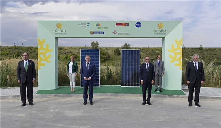Iberdrola, Grupo Mondragon, la Diputación Foral de Álava y el EVE construirán la mayor fotovoltaica de Euskadi